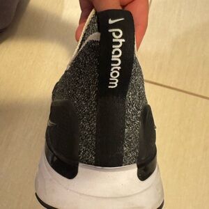 Women’s phantom - Nike Black and White Knit Running Shoes